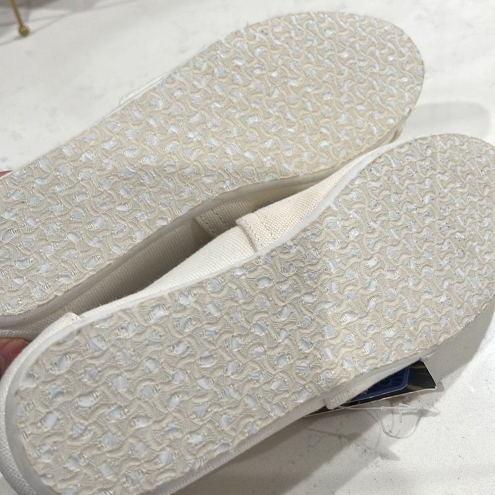 TOMS - Picture 6 of 6